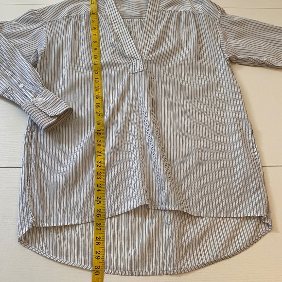 A.L.C. Silk & Cotton Blend Striped Blouse in White and Charcoal Size 2 - Picture 13 of 15